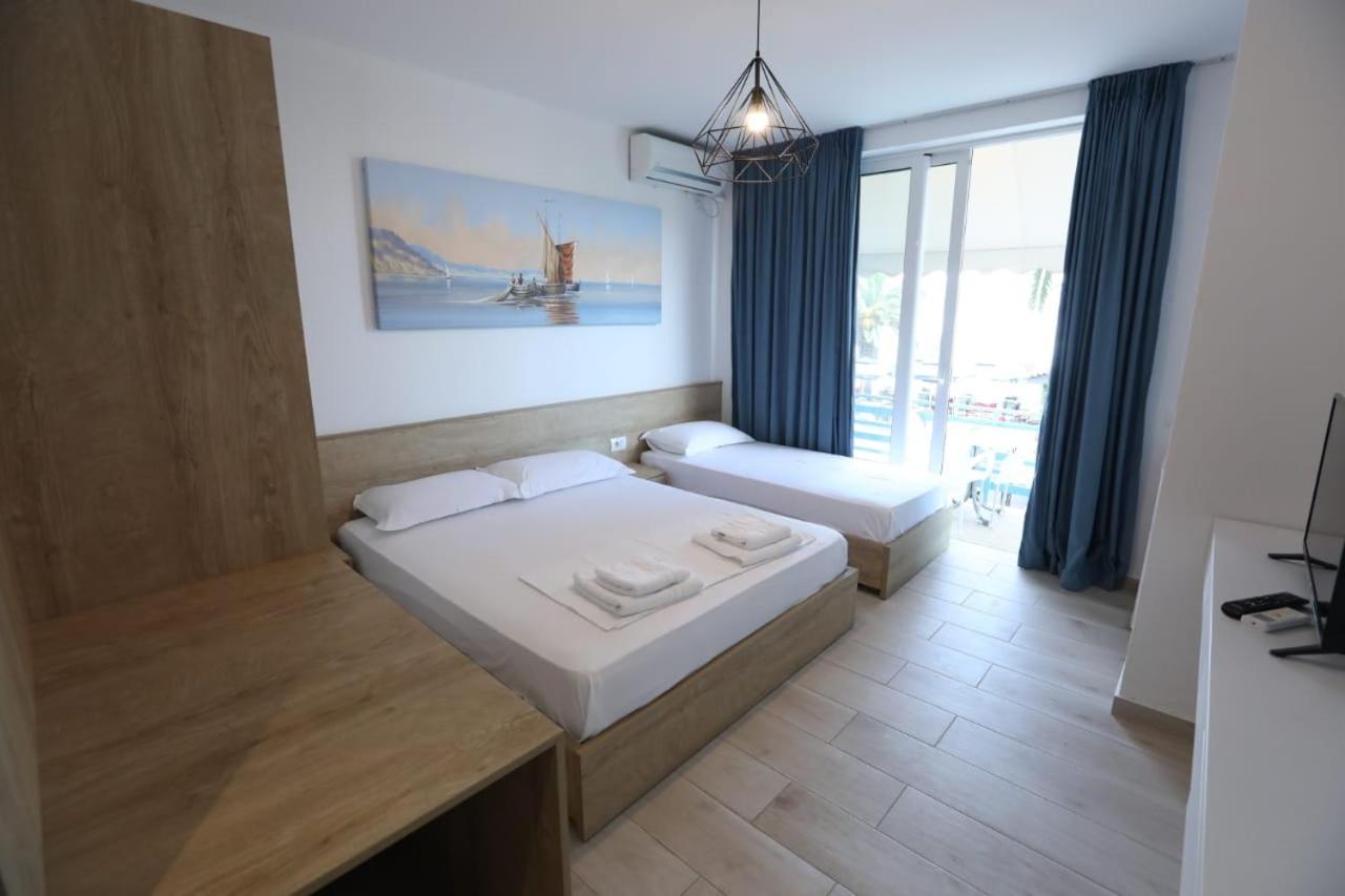 Apart-Hotel Alvi Sarandë Exteriör bild
